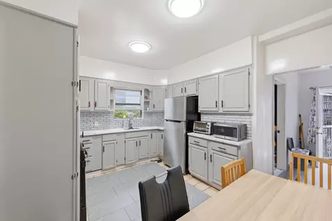 200 E 7th St, Brooklyn, NY 11218 photo 12