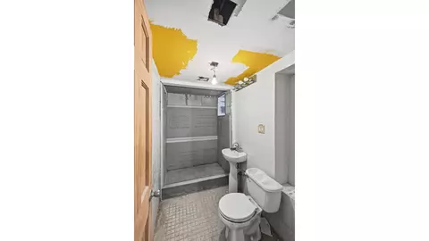 200 E 7th St, Brooklyn, NY 11218 photo 34