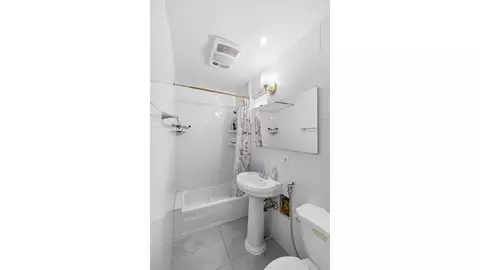 200 E 7th St, Brooklyn, NY 11218 photo 16