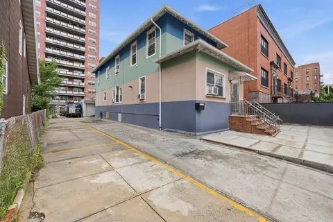200 E 7th St, Brooklyn, NY 11218 photo 29
