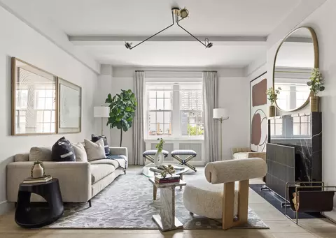 125 E 63rd St #8B, New York, NY 10065