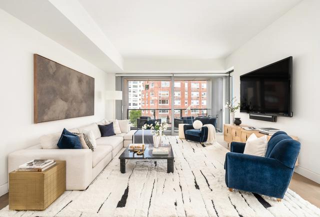180 6th Ave #8B, New York City, NY 10013