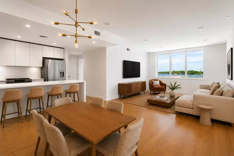 75 Columbia St #5A, Brooklyn, NY 11201