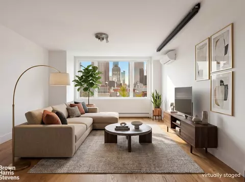 424 W 49th St #6B, New York, NY 10019