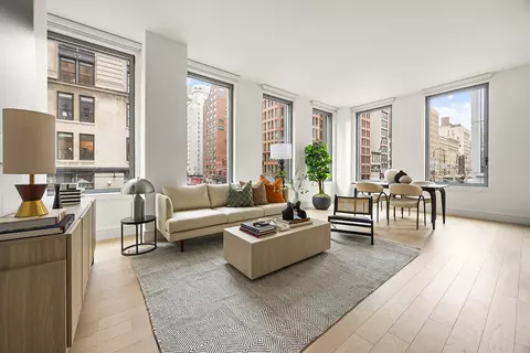 540 6th Ave #2D, New York, NY 10011