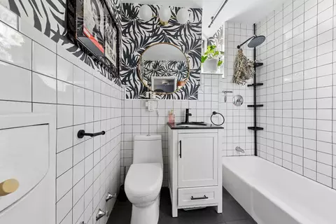 92 Horatio St #3N, New York, NY 10014