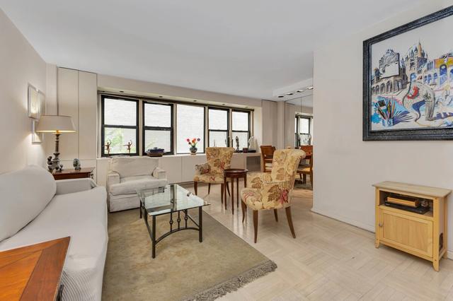 220 E 54th St #5E, New York, NY 10022