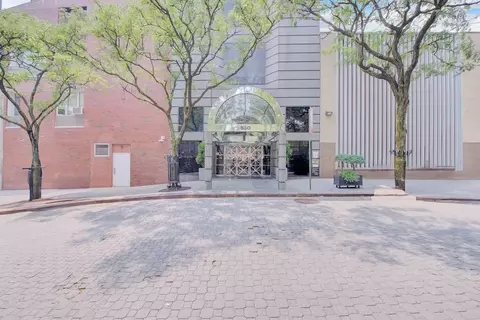 530 E 76th St #34/35, New York, NY 10021
