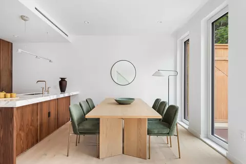 Dining - 109 Devoe St #GARDEN1, Brooklyn, NY 11211 photo 1 of 1