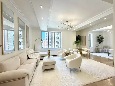 305 W 72nd St #9-C, New York, NY 10023