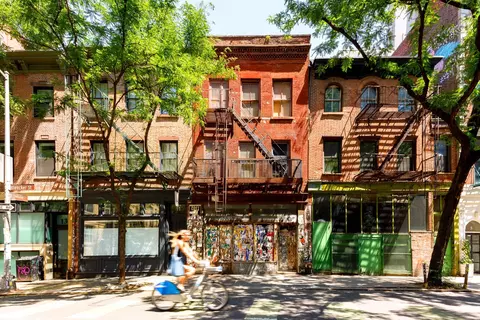 9 Bleecker St, New York, NY 10012