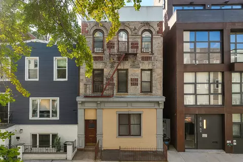 381 Manhattan Ave, Brooklyn, NY 11211