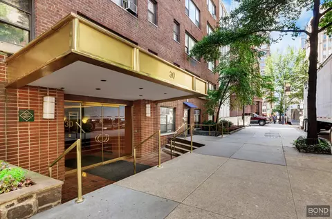 30 E 37th St #10K, New York, NY 10016