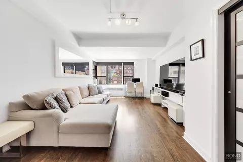 30 E 37th St #10K, New York, NY 10016