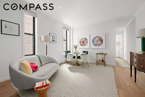 360 W 21st St #3H, New York, NY 10011