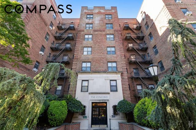 25-40 31st Ave #6E/F, New York City, NY 11106