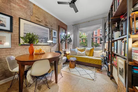 406 W 46th St #1-A, New York, NY 10036