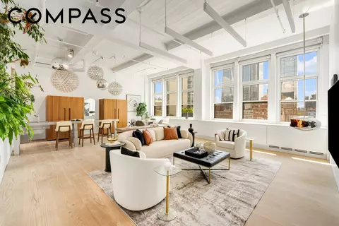 448 W 37th St #12E, New York, NY 10018