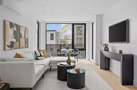 107 Schaefer St #3B, Brooklyn, NY 11207