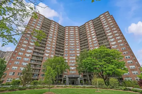 5800 Arlington Ave #18J, New York City, NY 10471