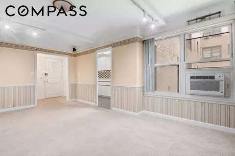 70 Remsen St #2I, Brooklyn, NY 11201