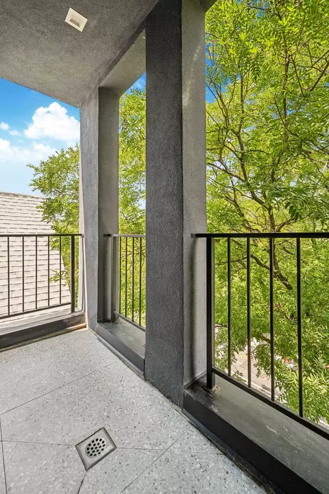 Exterior - 246 Maple St #PHA, Brooklyn, NY 11225 photo 3 of 3