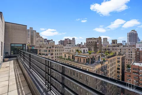 19 E 88th St #PHD, New York, NY 10128