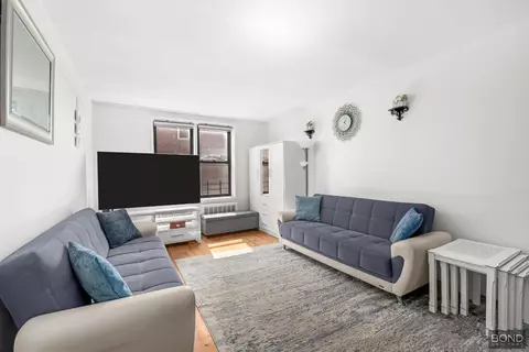 50-21 39th Pl #4H, New York City, NY 11104