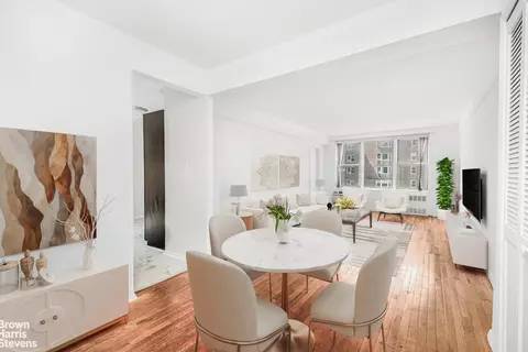 2736 Independence Ave #3C, New York City, NY 10463