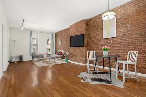331 E 92nd St #3B, New York, NY 10128