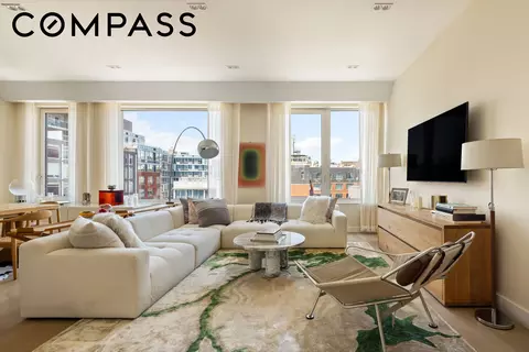 32 E 1st St #6D, New York, NY 10003