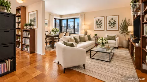 385 Grand St #L1606, New York, NY 10002