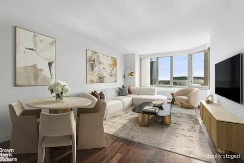 500 W 43rd St #15J, New York, NY 10036