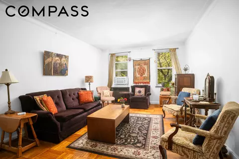 30 Bogardus Pl #2C, New York, NY 10040