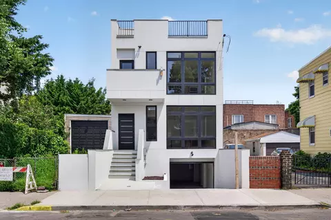 31-41 97th St, New York City, NY 11369