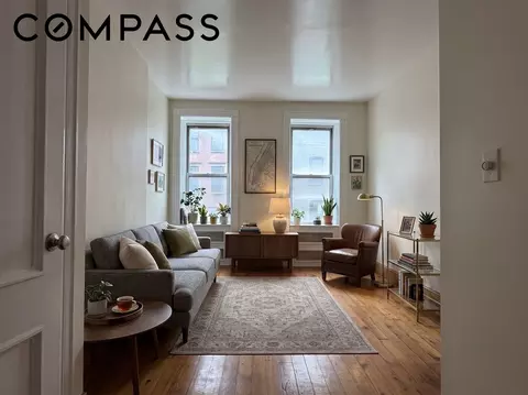 457 W 35th St #4E, New York, NY 10001