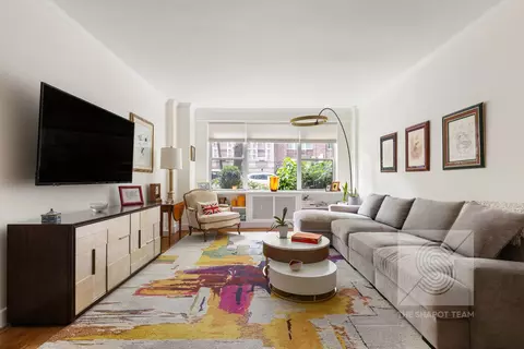 12 Beekman Pl #1CD, New York, NY 10022