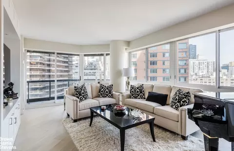 200 E 61st St #16E, New York, NY 10065