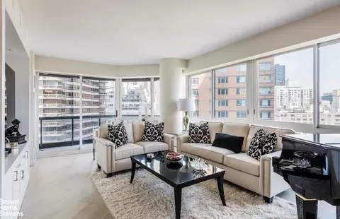 200 E 61st St #16E, New York, NY 10065