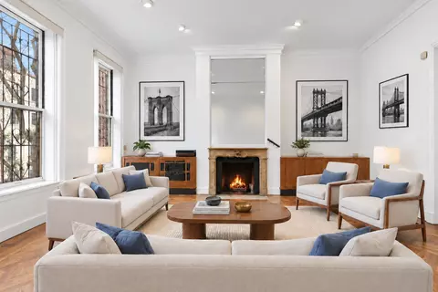 243 E 61st St, New York, NY 10065