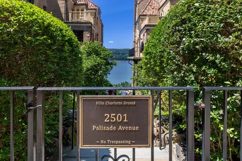 2501 Palisade Ave #C1, New York City, NY 10463
