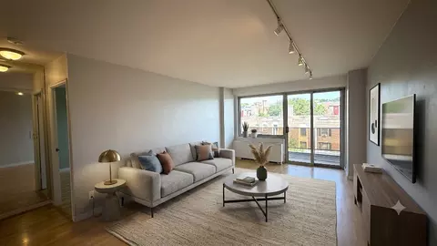 175-01 Hillside Ave #9G, Jamaica, NY 11432