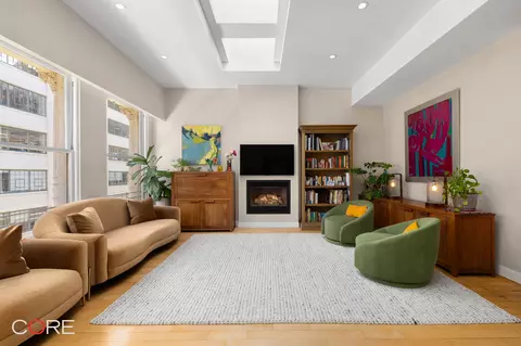 44 W 22nd St #PH, New York, NY 10010