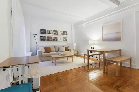 120 W 58th St #6-A, New York, NY 10019
