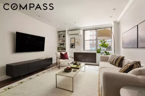 32 Gramercy Park S #2A, New York, NY 10003