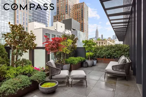 522 W 29th St #9C, New York, NY 10001