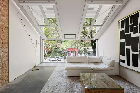 224 E 14th St #1, New York, NY 10003