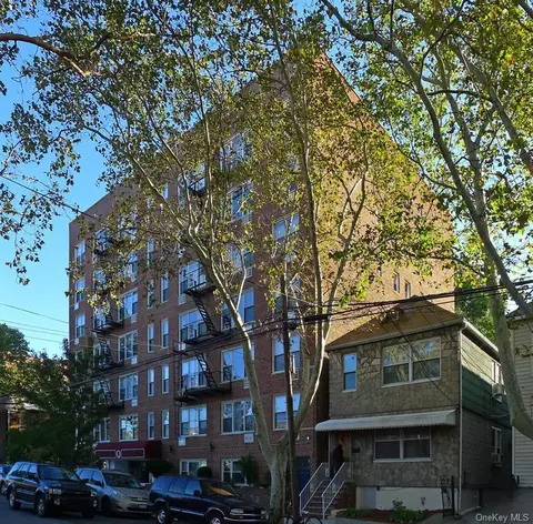 50-15 39th St #5-C, New York City, NY 11104