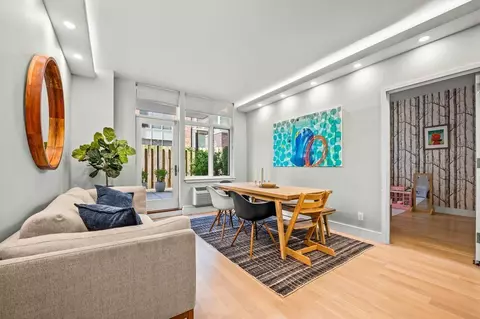 2-26 50th Ave #3DE, New York City, NY 11101
