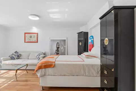 100 Bank St #1F, New York, NY 10014